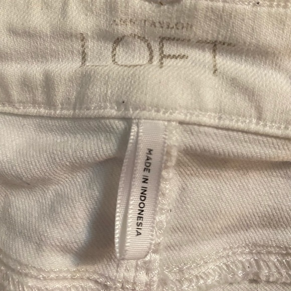 Loft Mid Rise Modern Skinny White Jeans - Picture 6 of 7